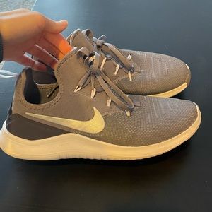 Nike Women’s Free TR8 size 9
